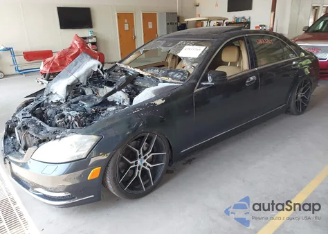 2011 Mercedes-Benz S 550 из США, поврежденный, VIN WDDNG7BB1BA412083